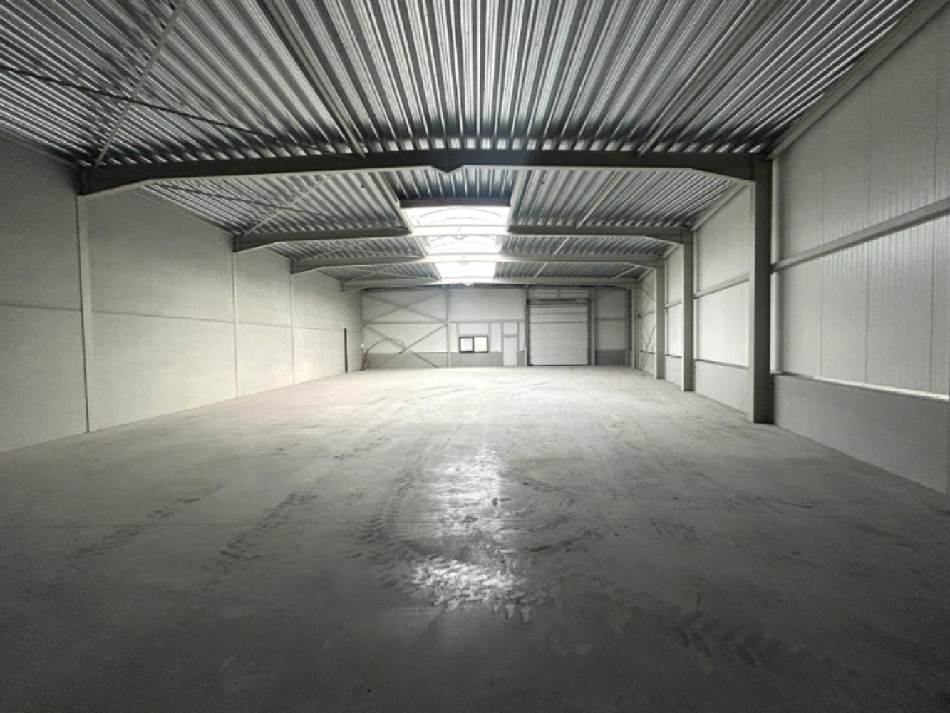 Warehouse for sale in Tielt
