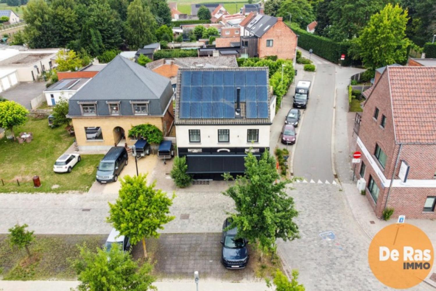 Commerciële eigendom te koop in Laarne