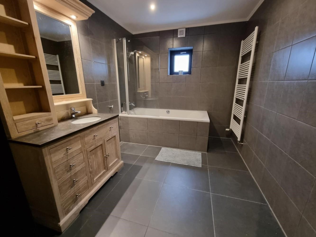 Bien commercial à vendre à Hulshout