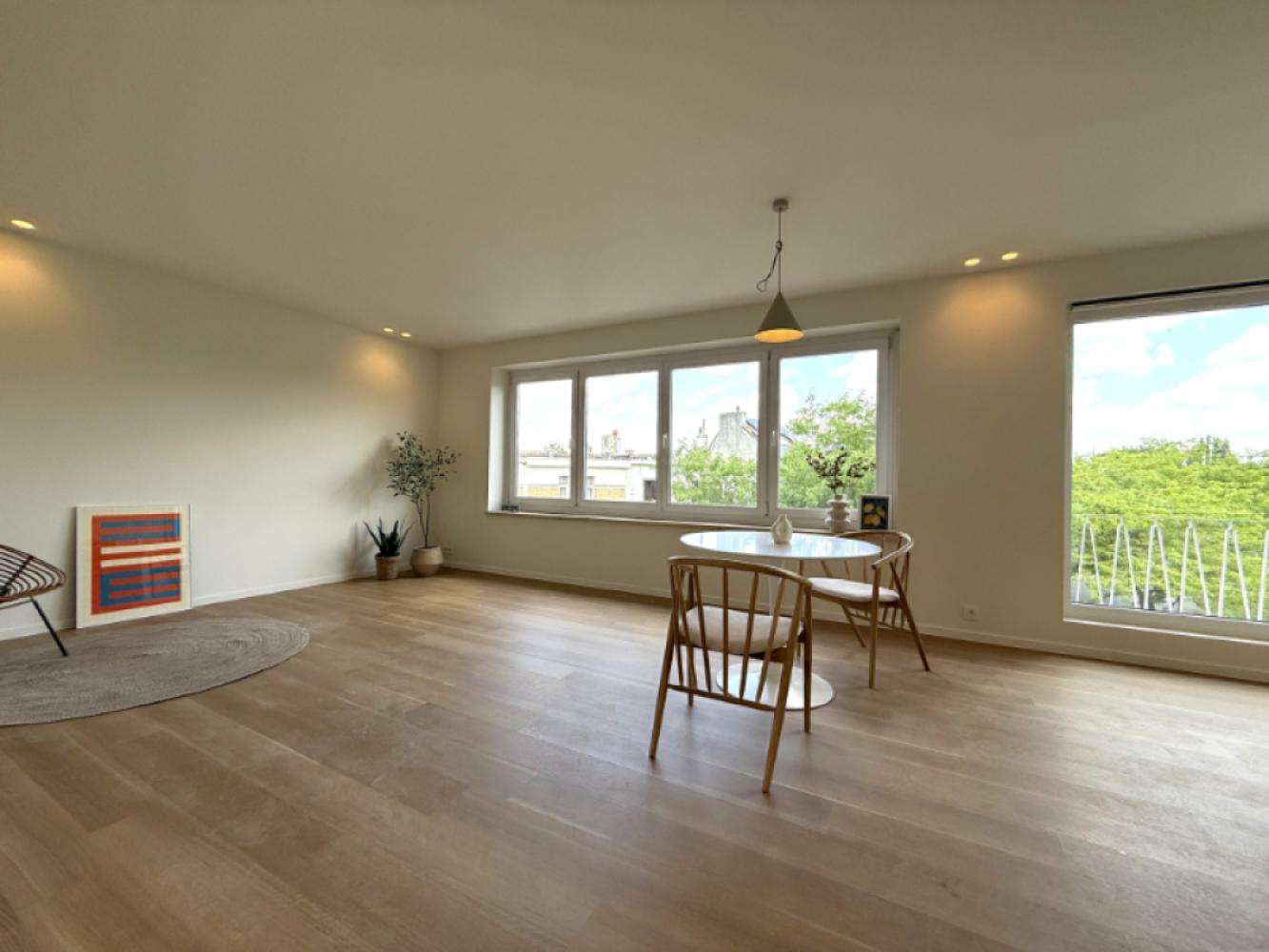 Apartment for sale in Sint-Amandsberg