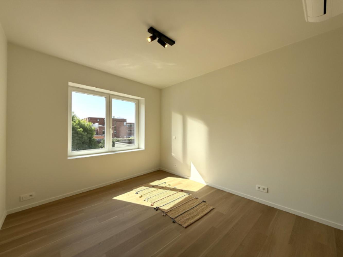 Apartment for sale in Sint-Amandsberg