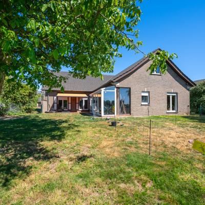 House for sale in Lochristi