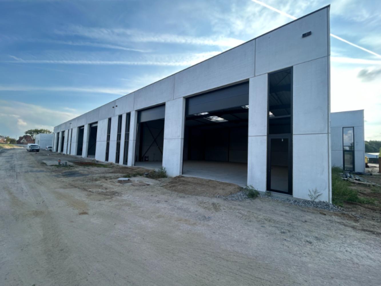 Warehouse for rent in Deinze
