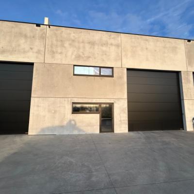 Magazijn te koop in Eke