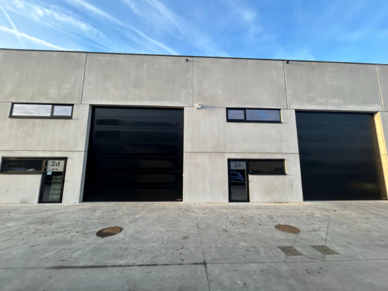 Magazijn te koop in Eke