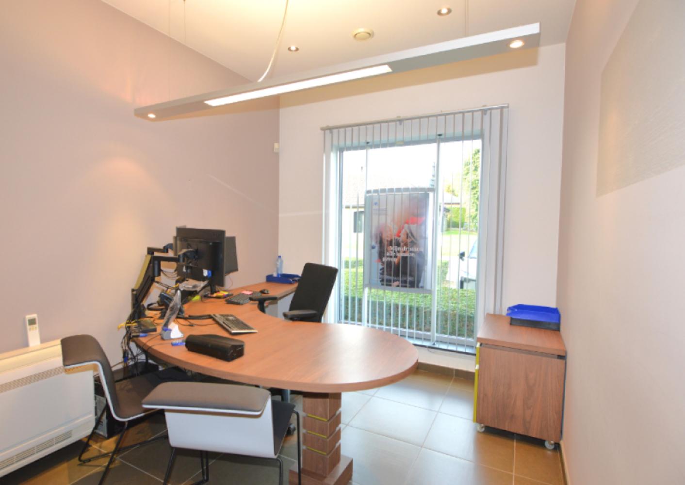 Kantoor te huur in Muizen
