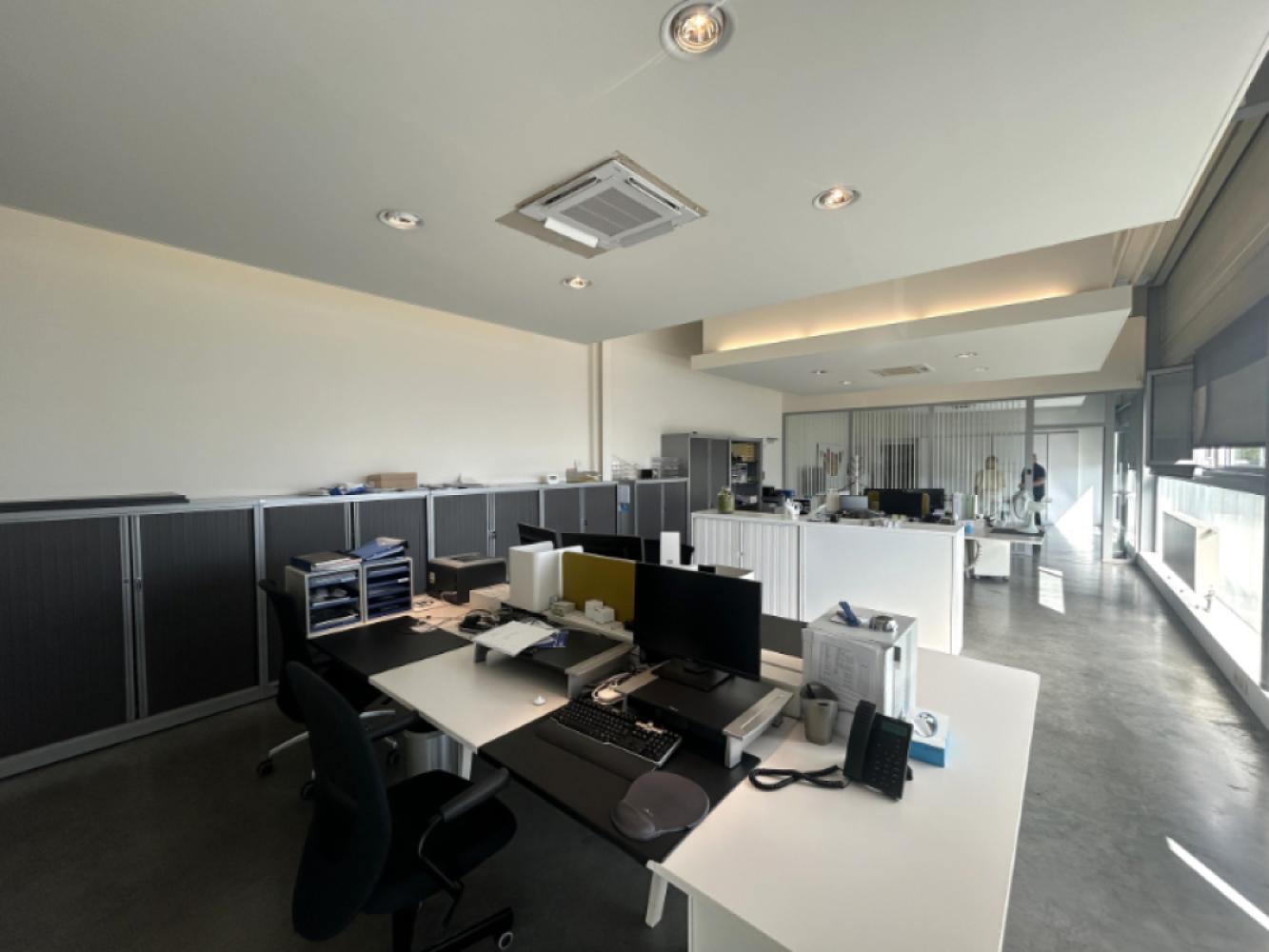 Commercial property for sale in Mariakerke