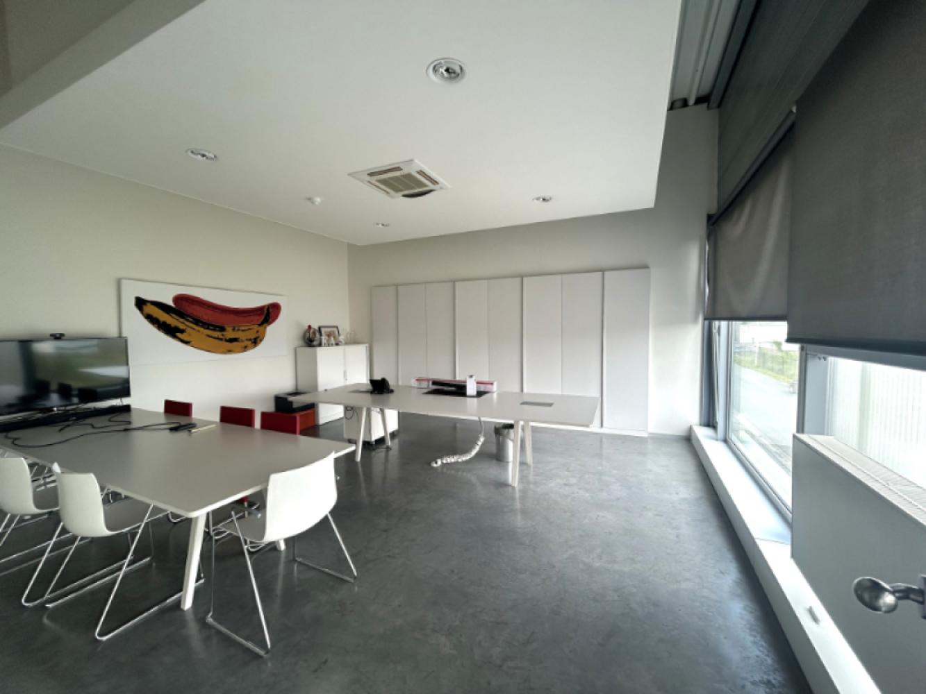 Commercial property for sale in Mariakerke