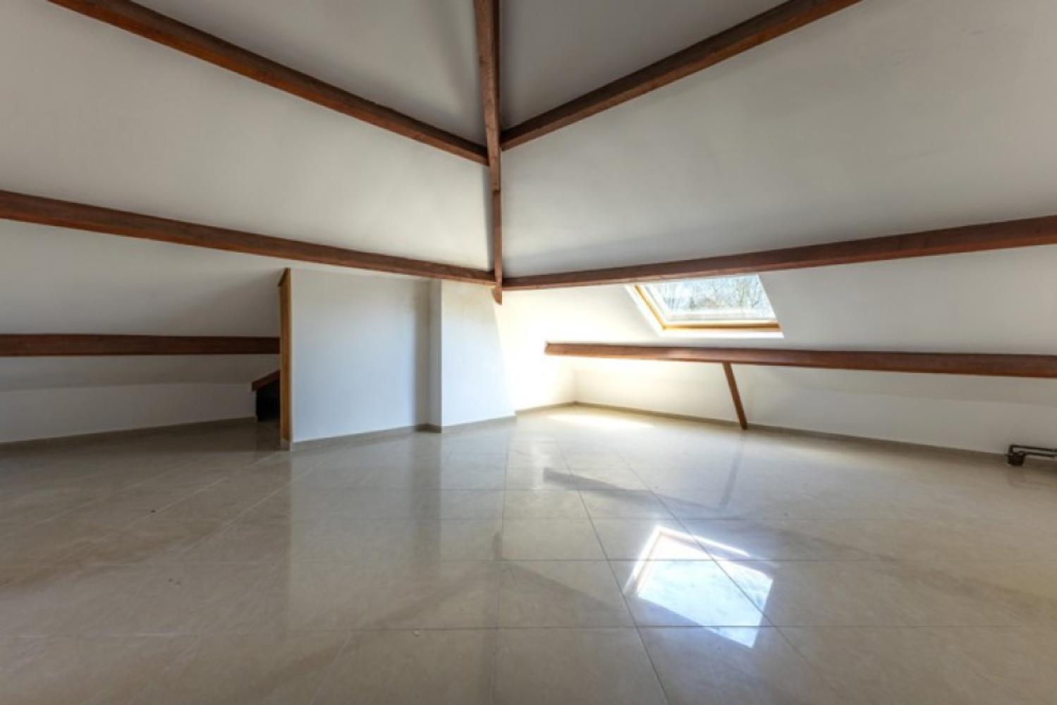 Villa te koop in Asse