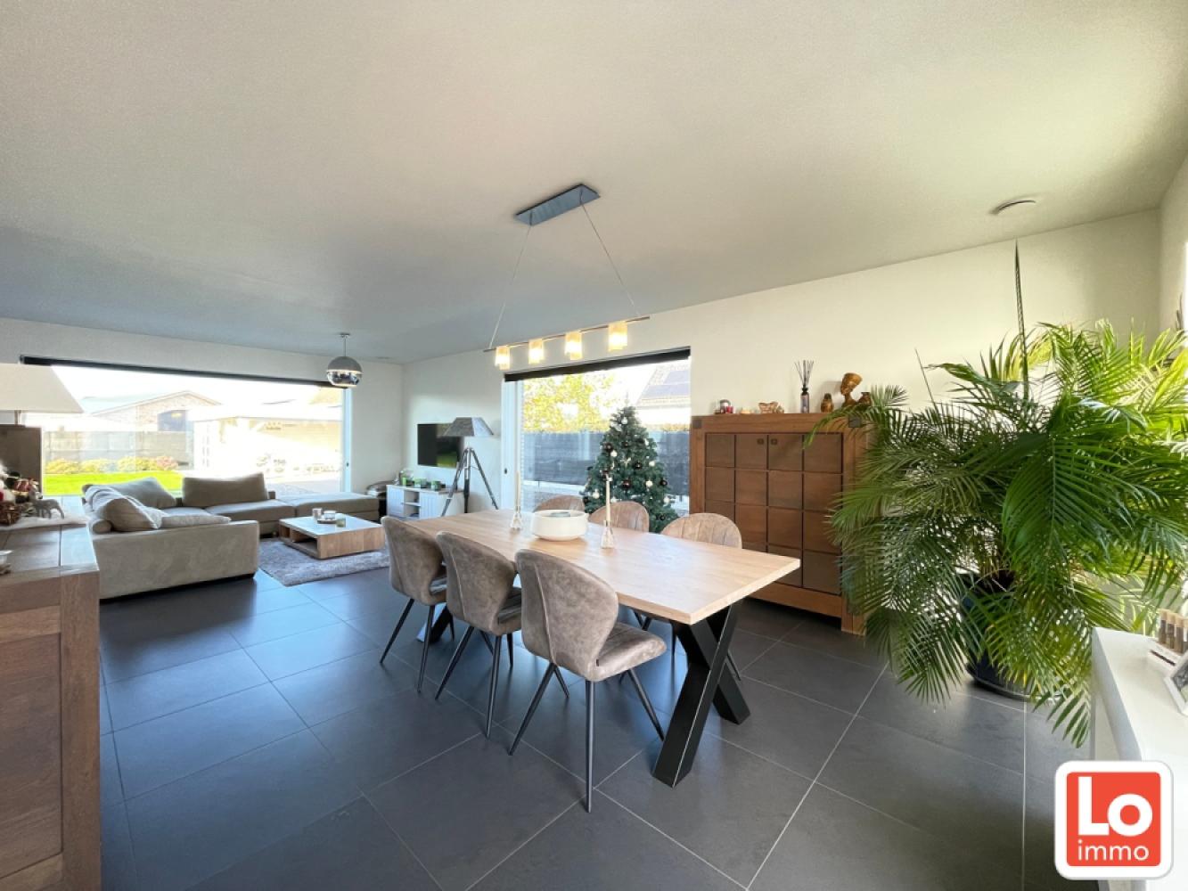 House for rent in Zeveneken