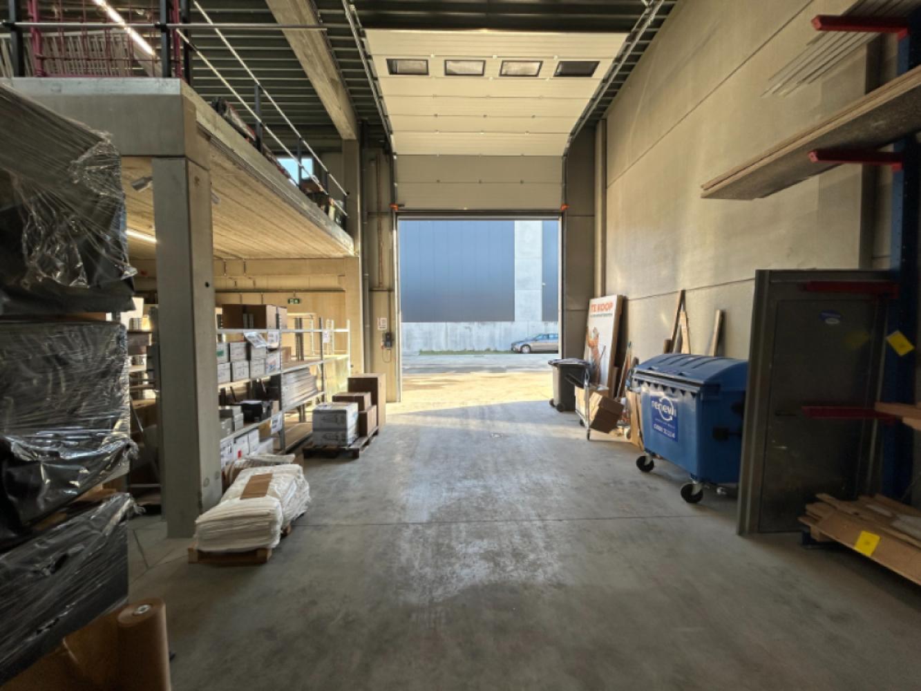 Warehouse for rent in Mariakerke