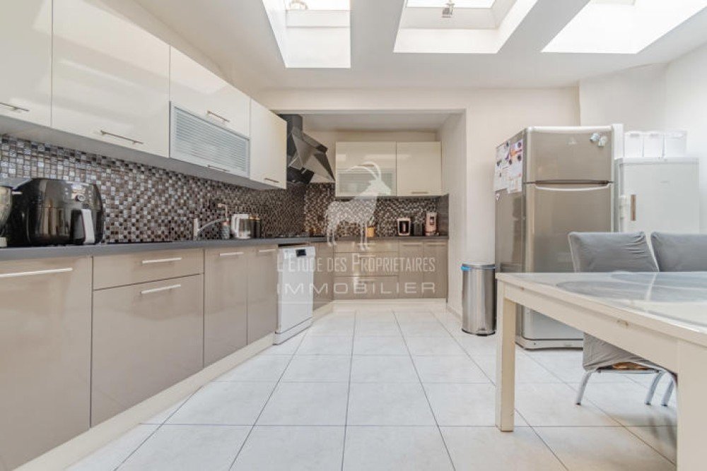 House for sale in Bouffioulx