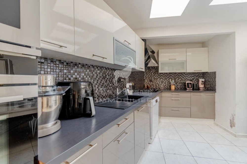 House for sale in Bouffioulx