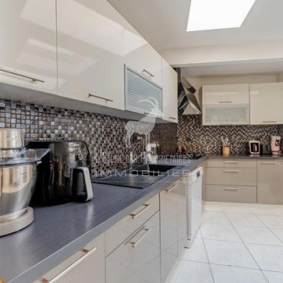 House for sale in Bouffioulx