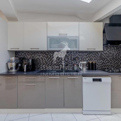 House for sale in Bouffioulx