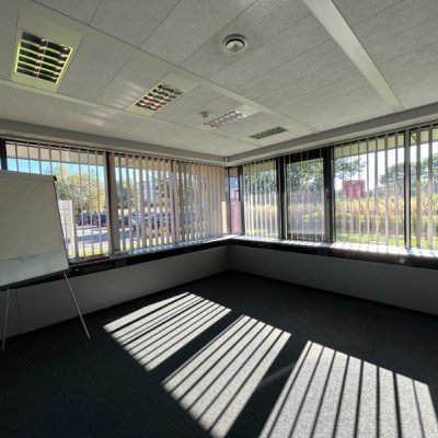 Kantoor te huur in Sint-Denijs-Westrem