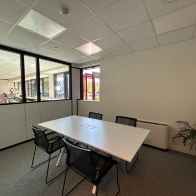 Kantoor te huur in Sint-Denijs-Westrem