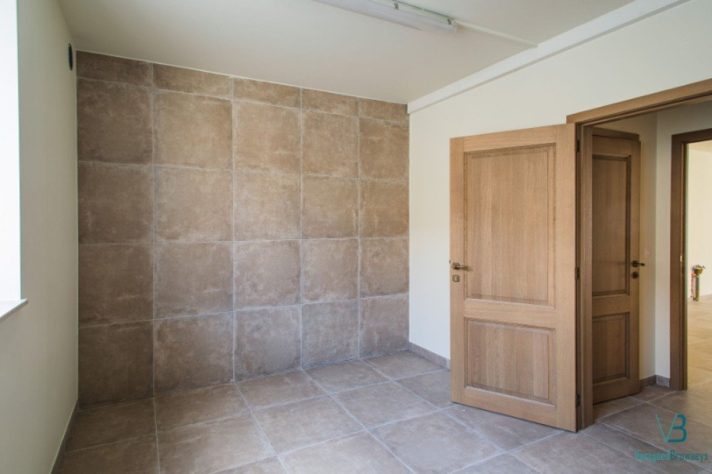 Office for rent in Brakel