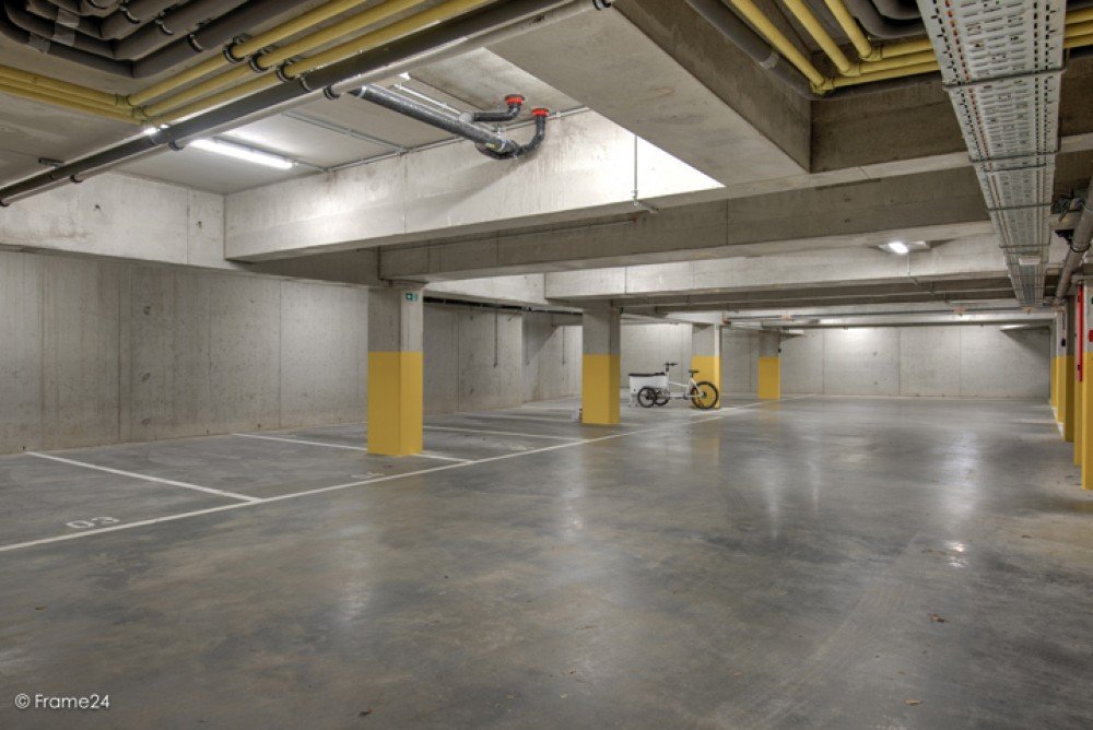 Covered parking area for sale in Ghent
